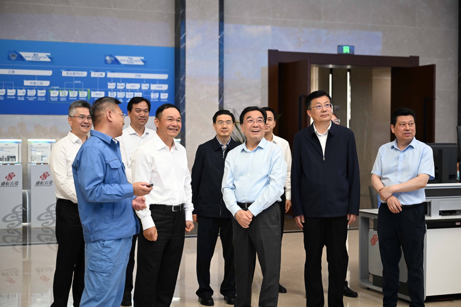 1685416975678995.jpg 11df9bb6a678888742b7a232f393e79.jpg