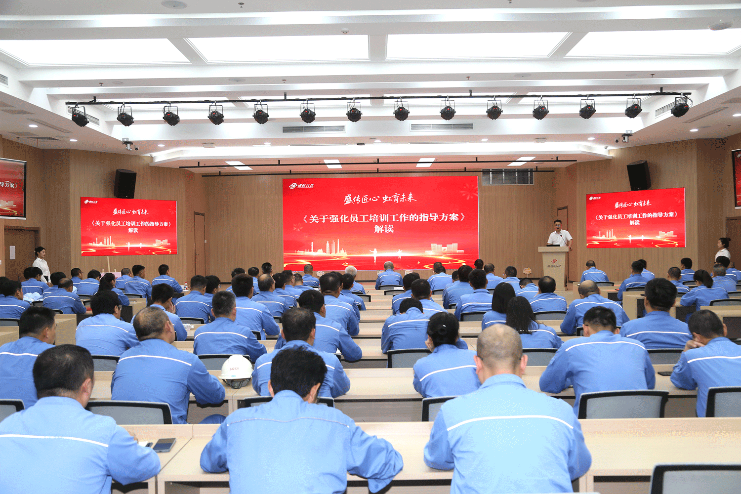 1757482744572068.gif 1(1).gif