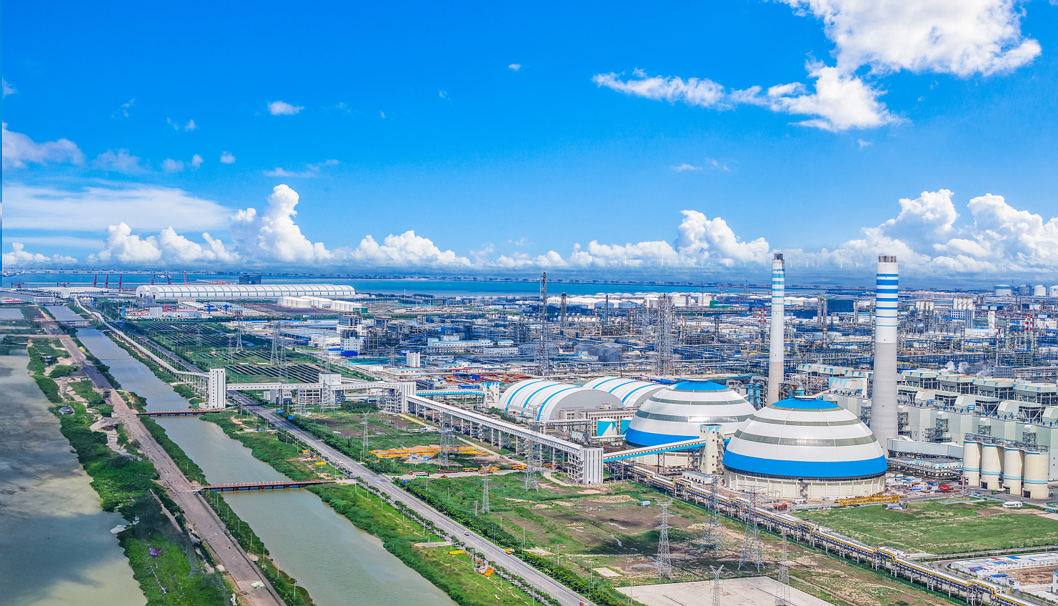 /gb2312/xwzx/mtjj/724.html